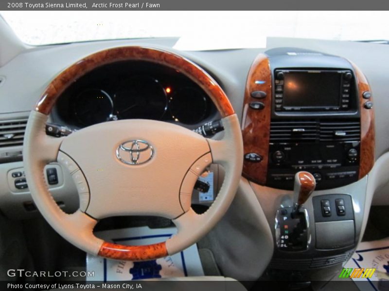 Dashboard of 2008 Sienna Limited