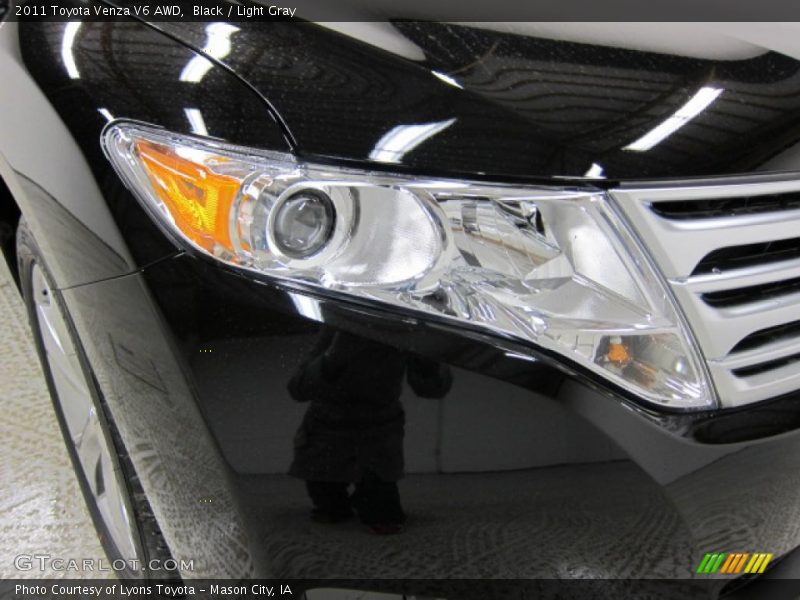 Black / Light Gray 2011 Toyota Venza V6 AWD