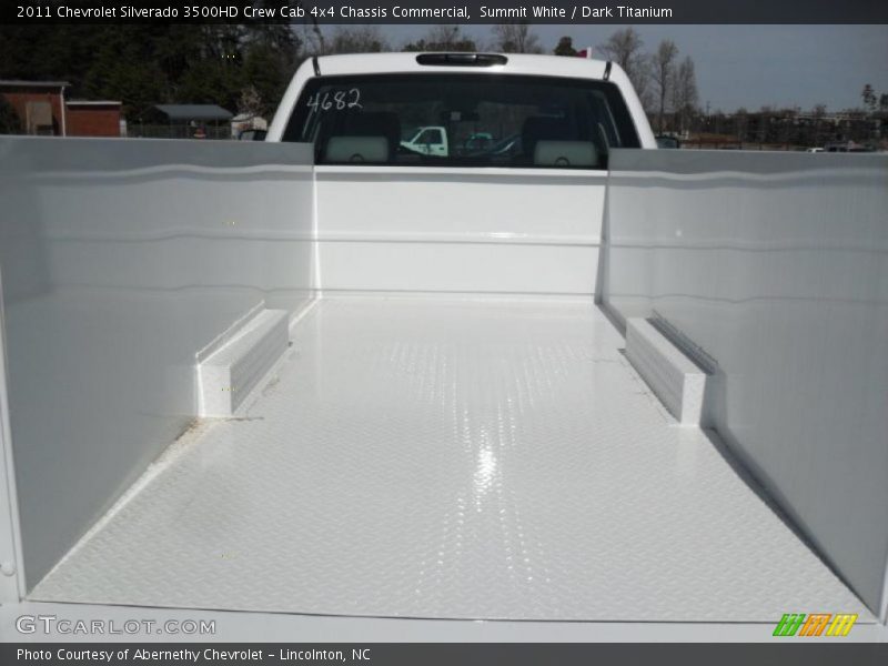 Summit White / Dark Titanium 2011 Chevrolet Silverado 3500HD Crew Cab 4x4 Chassis Commercial