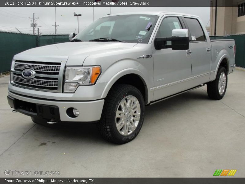 Front 3/4 View of 2011 F150 Platinum SuperCrew 4x4