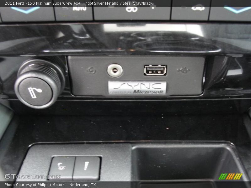 Ingot Silver Metallic / Steel Gray/Black 2011 Ford F150 Platinum SuperCrew 4x4