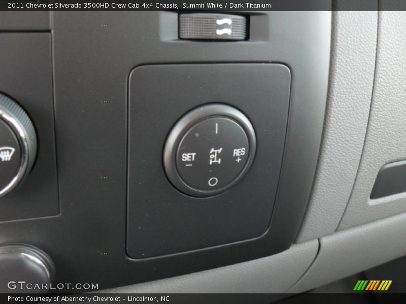Summit White / Dark Titanium 2011 Chevrolet Silverado 3500HD Crew Cab 4x4 Chassis