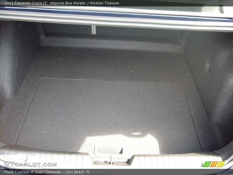 Imperial Blue Metallic / Medium Titanium 2011 Chevrolet Cruze LT