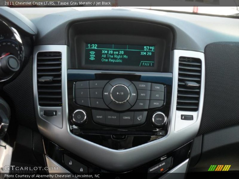 Controls of 2011 Cruze LT/RS