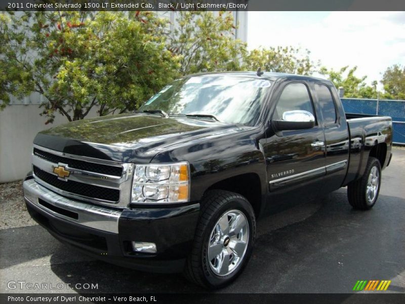 Black / Light Cashmere/Ebony 2011 Chevrolet Silverado 1500 LT Extended Cab