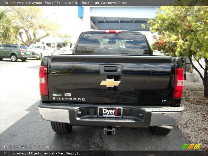 Black / Light Cashmere/Ebony 2011 Chevrolet Silverado 1500 LT Extended Cab