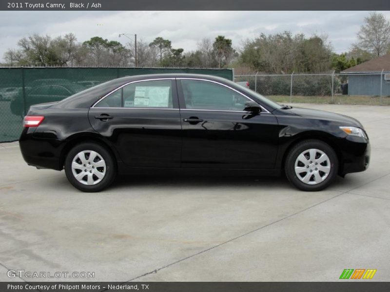 Black / Ash 2011 Toyota Camry