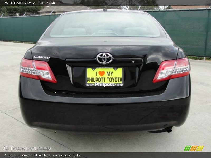 Black / Ash 2011 Toyota Camry