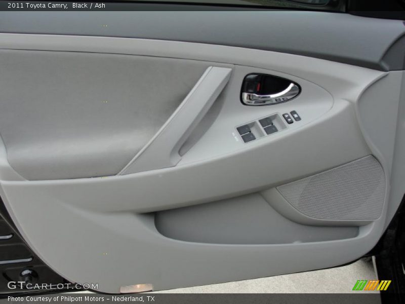 Black / Ash 2011 Toyota Camry