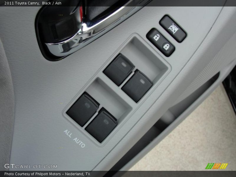 Black / Ash 2011 Toyota Camry