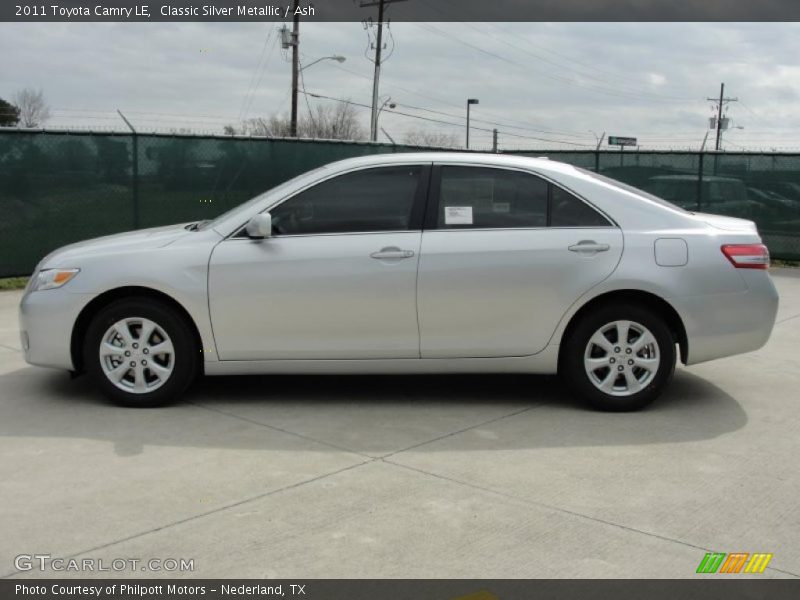 Classic Silver Metallic / Ash 2011 Toyota Camry LE