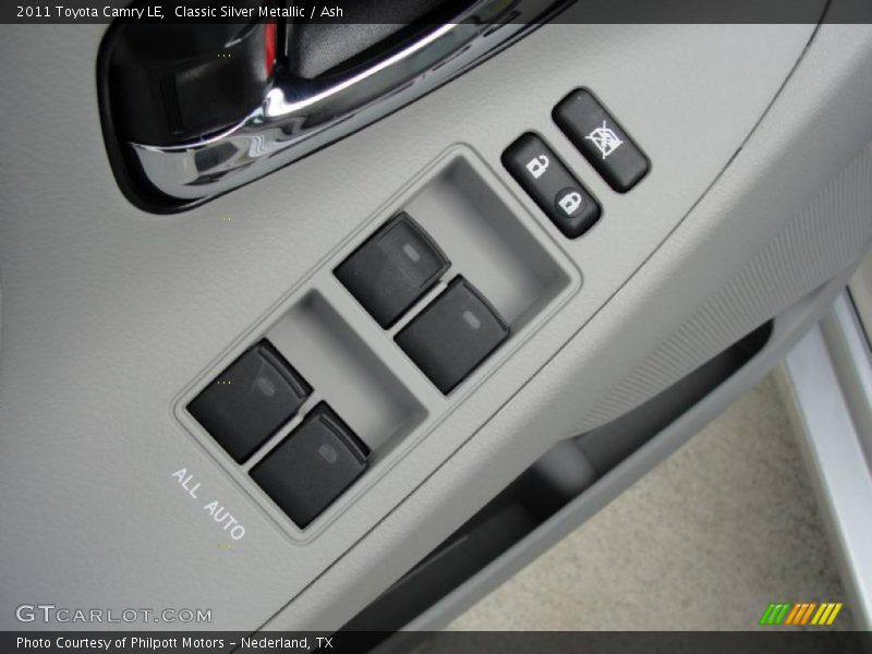 Classic Silver Metallic / Ash 2011 Toyota Camry LE