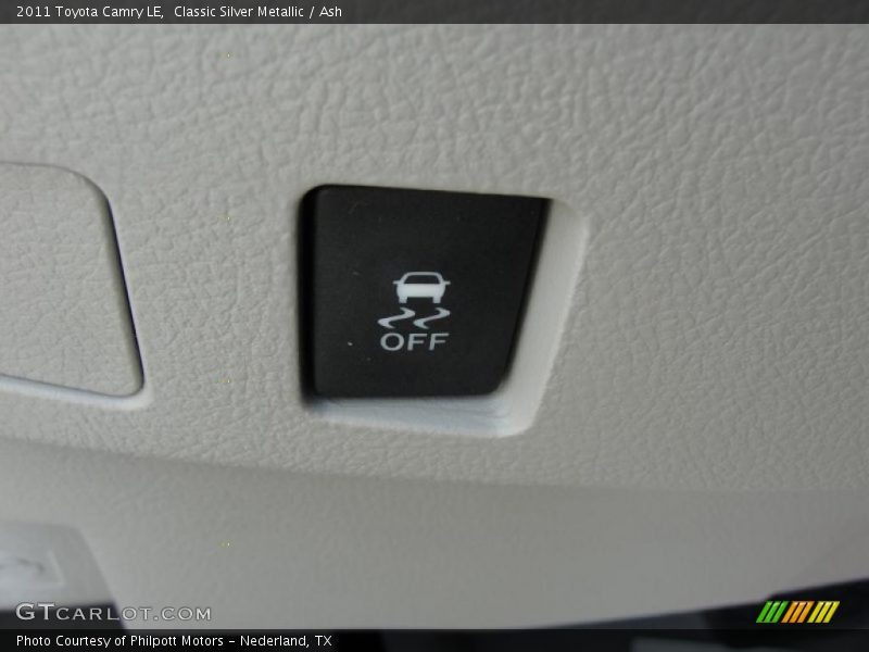 Classic Silver Metallic / Ash 2011 Toyota Camry LE