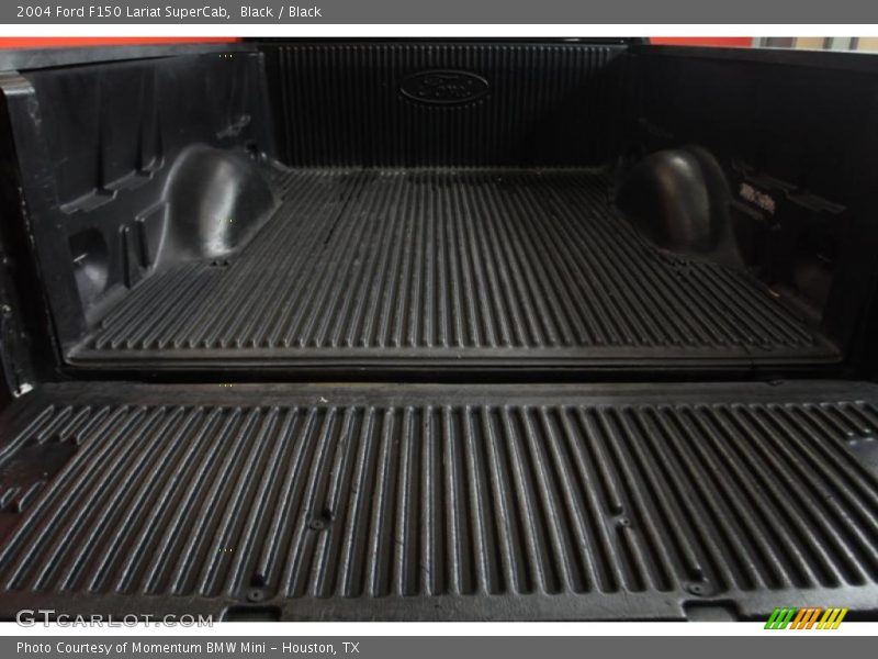 Black / Black 2004 Ford F150 Lariat SuperCab