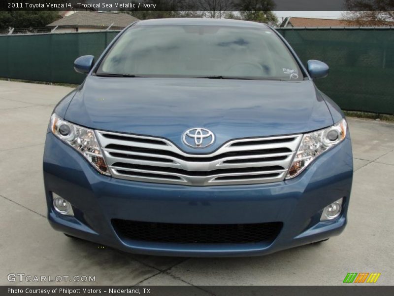 Tropical Sea Metallic / Ivory 2011 Toyota Venza I4