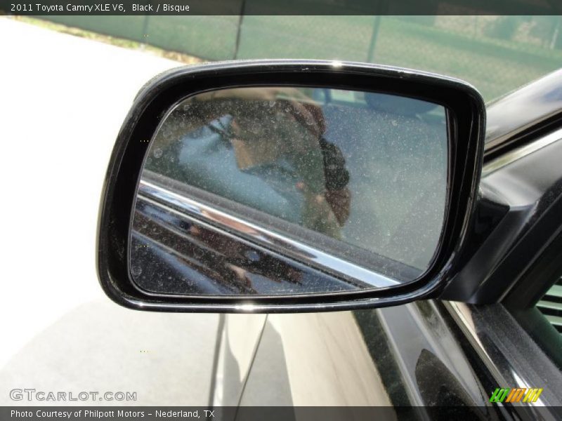 Black / Bisque 2011 Toyota Camry XLE V6