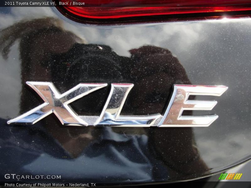  2011 Camry XLE V6 Logo