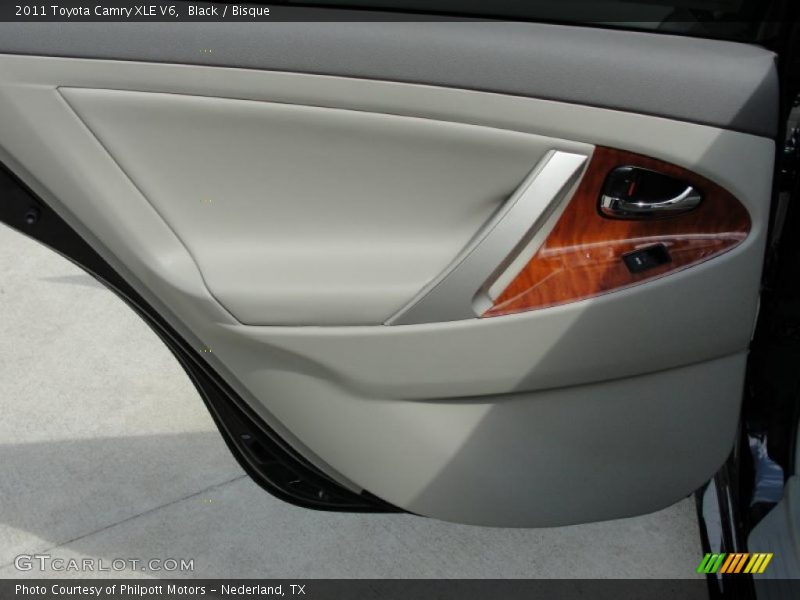Door Panel of 2011 Camry XLE V6