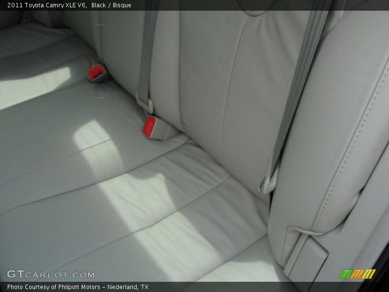 Black / Bisque 2011 Toyota Camry XLE V6