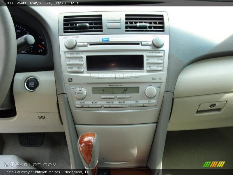 Dashboard of 2011 Camry XLE V6