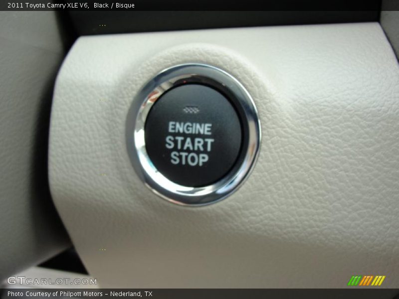Controls of 2011 Camry XLE V6