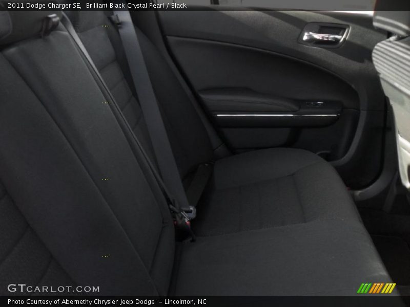 Brilliant Black Crystal Pearl / Black 2011 Dodge Charger SE