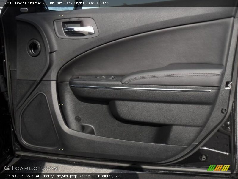 Brilliant Black Crystal Pearl / Black 2011 Dodge Charger SE