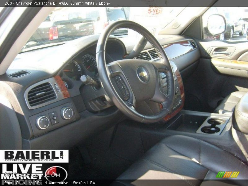 Summit White / Ebony 2007 Chevrolet Avalanche LT 4WD