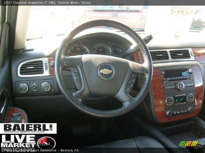 Summit White / Ebony 2007 Chevrolet Avalanche LT 4WD