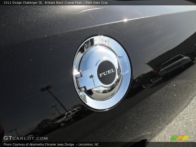 Brilliant Black Crystal Pearl / Dark Slate Gray 2011 Dodge Challenger SE