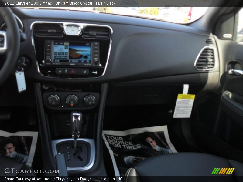 Brilliant Black Crystal Pearl / Black 2011 Chrysler 200 Limited