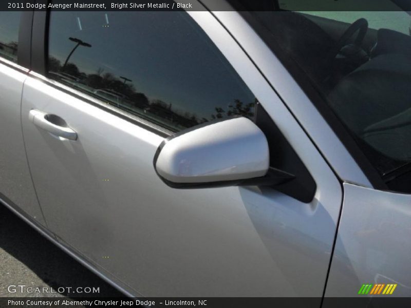 Bright Silver Metallic / Black 2011 Dodge Avenger Mainstreet