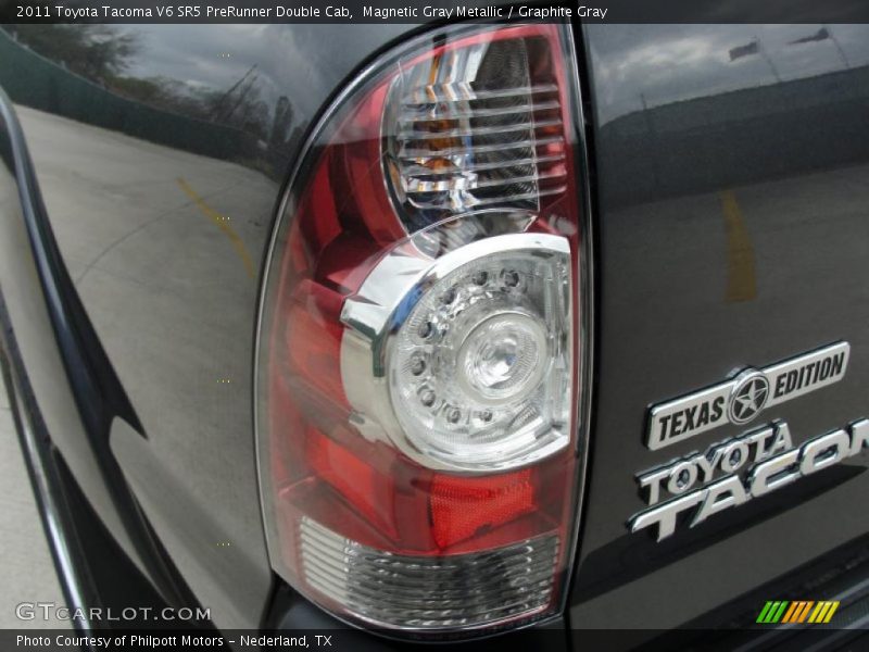 Magnetic Gray Metallic / Graphite Gray 2011 Toyota Tacoma V6 SR5 PreRunner Double Cab