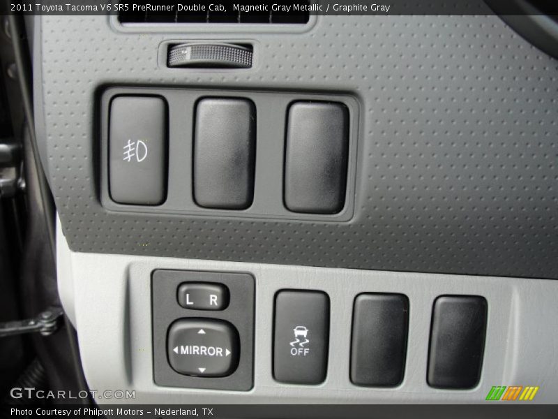 Magnetic Gray Metallic / Graphite Gray 2011 Toyota Tacoma V6 SR5 PreRunner Double Cab