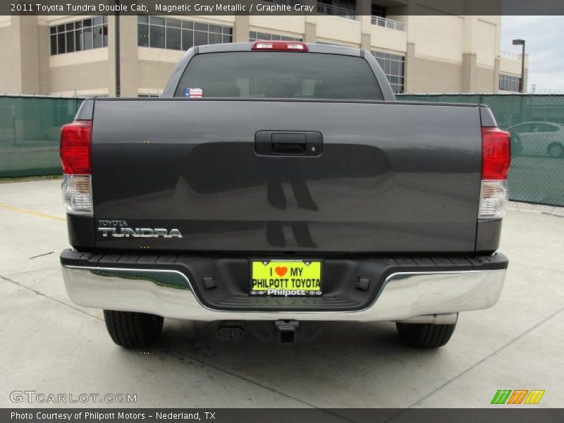 Magnetic Gray Metallic / Graphite Gray 2011 Toyota Tundra Double Cab