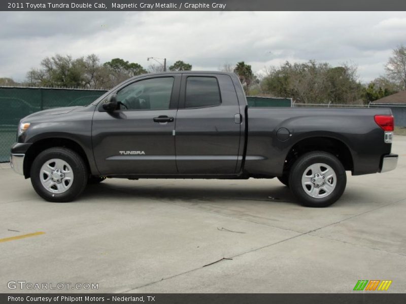 Magnetic Gray Metallic / Graphite Gray 2011 Toyota Tundra Double Cab