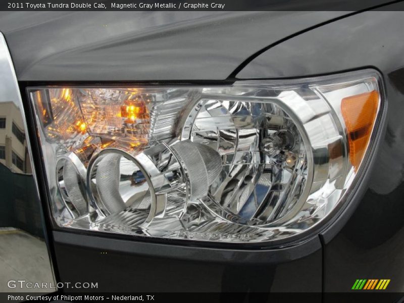Magnetic Gray Metallic / Graphite Gray 2011 Toyota Tundra Double Cab