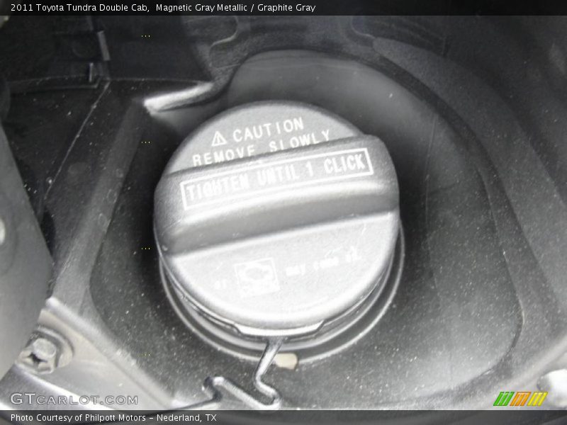 Magnetic Gray Metallic / Graphite Gray 2011 Toyota Tundra Double Cab