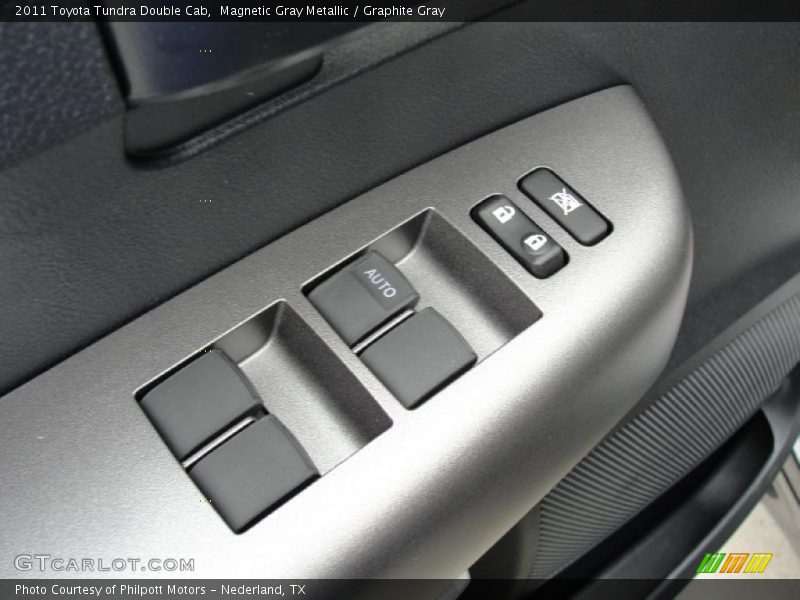 Magnetic Gray Metallic / Graphite Gray 2011 Toyota Tundra Double Cab