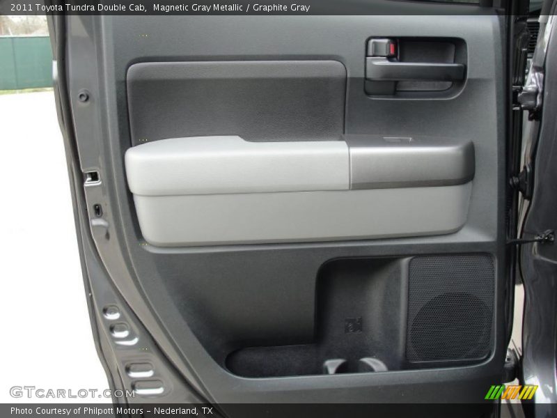 Magnetic Gray Metallic / Graphite Gray 2011 Toyota Tundra Double Cab