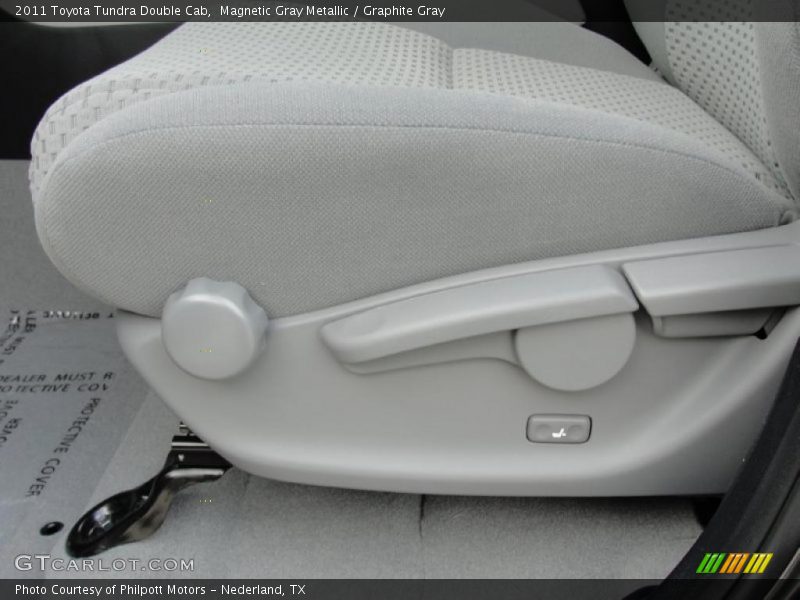 Magnetic Gray Metallic / Graphite Gray 2011 Toyota Tundra Double Cab