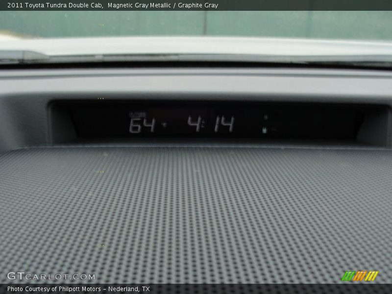 Magnetic Gray Metallic / Graphite Gray 2011 Toyota Tundra Double Cab