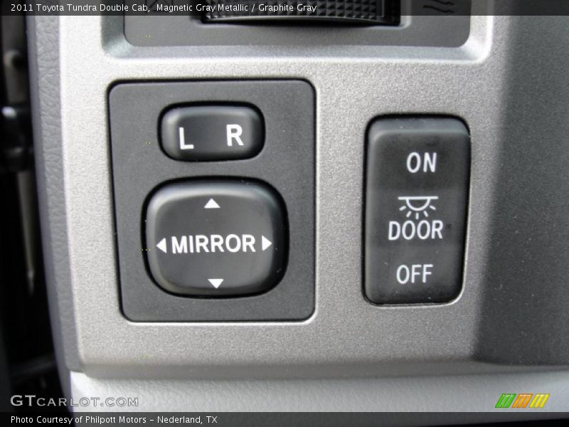Magnetic Gray Metallic / Graphite Gray 2011 Toyota Tundra Double Cab