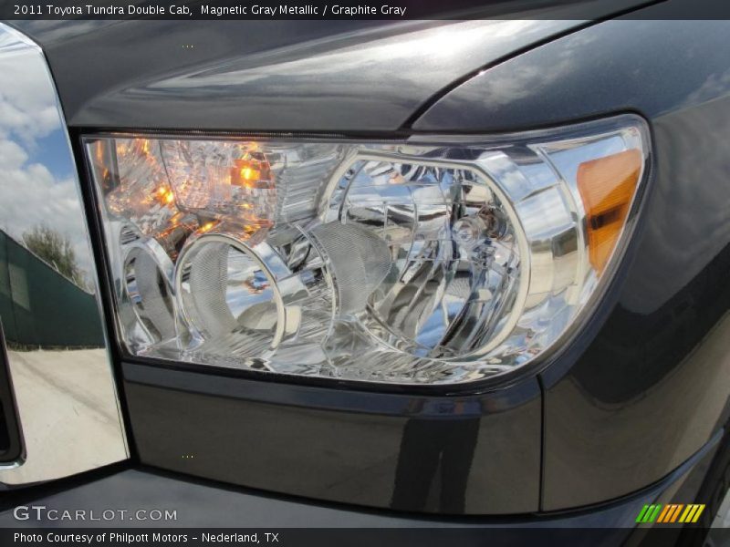 Magnetic Gray Metallic / Graphite Gray 2011 Toyota Tundra Double Cab
