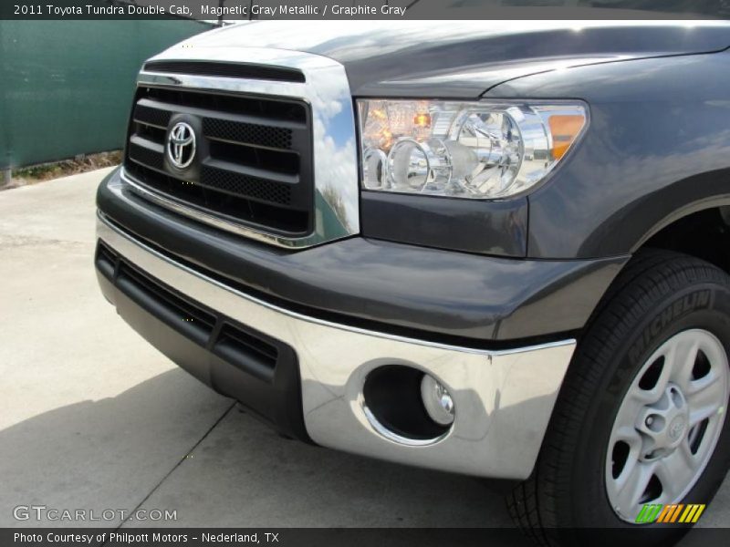 Magnetic Gray Metallic / Graphite Gray 2011 Toyota Tundra Double Cab