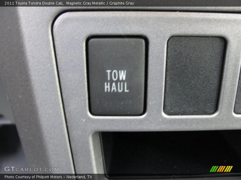 Magnetic Gray Metallic / Graphite Gray 2011 Toyota Tundra Double Cab