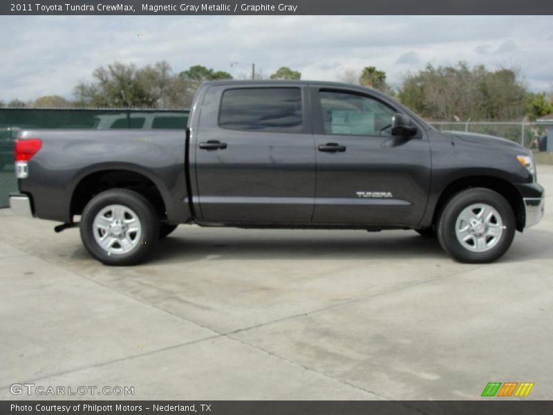 Magnetic Gray Metallic / Graphite Gray 2011 Toyota Tundra CrewMax