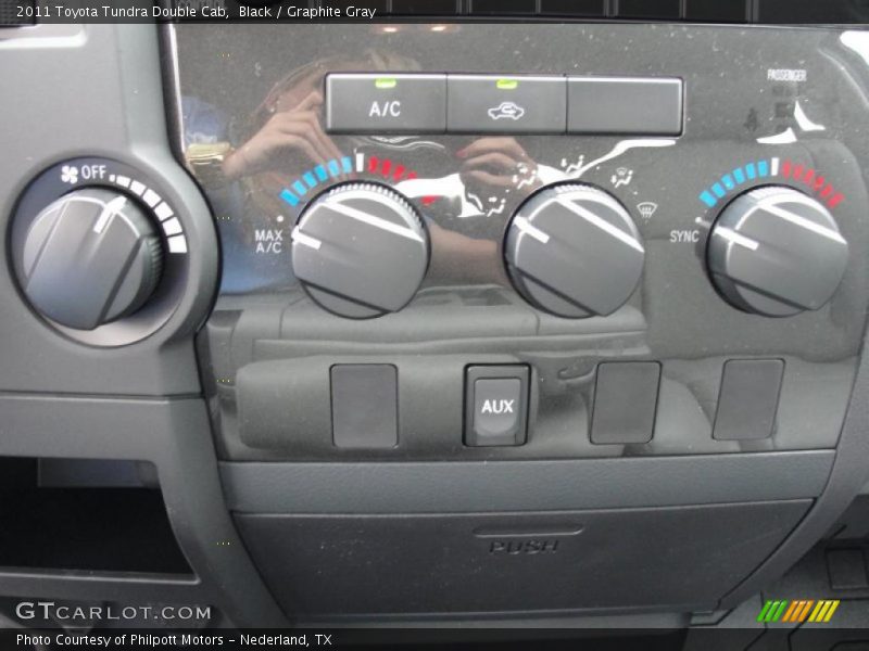 Black / Graphite Gray 2011 Toyota Tundra Double Cab