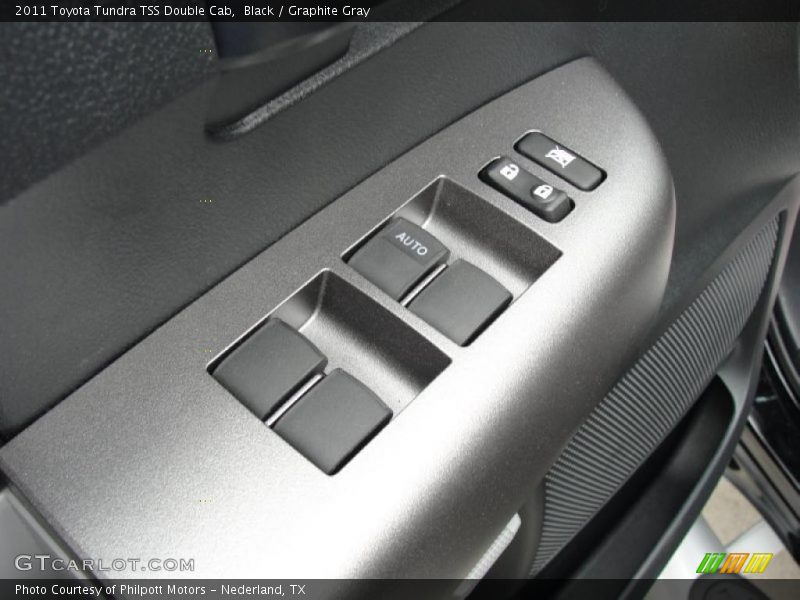Controls of 2011 Tundra TSS Double Cab