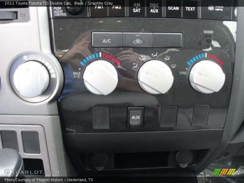 Controls of 2011 Tundra TSS Double Cab